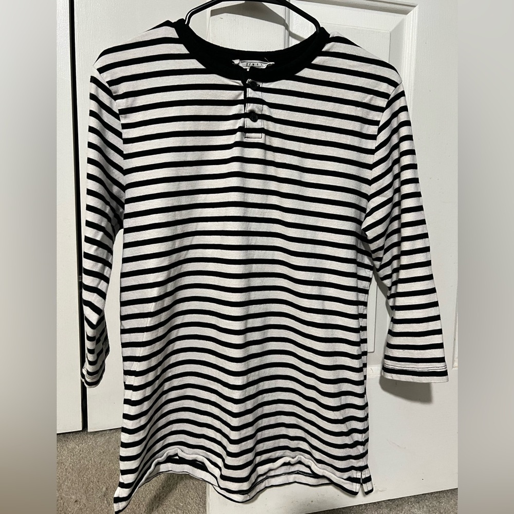 Striped mid length 21Men casual shirt